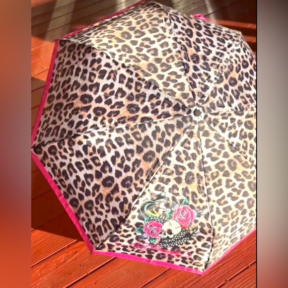 Ed Hardy Accessories - Ed Hardy Leopard Print Umbrella with Pink Accents NWT